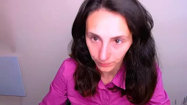 AlissaJersi from StripChat is Freechat