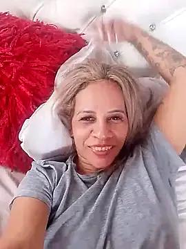 Alisson_Milf from StripChat is Freechat