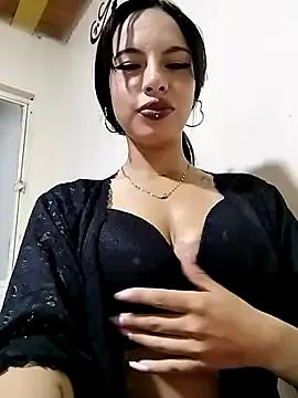 Amaranta_swett from StripChat is Freechat