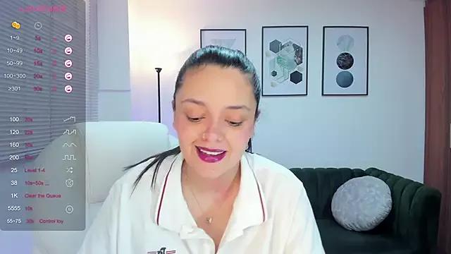 amelia_cherry from StripChat is Freechat