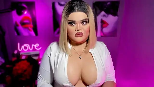 AmericanDreamTSxx from StripChat is Freechat