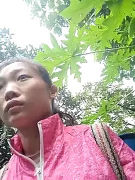 Ananine from StripChat is Freechat
