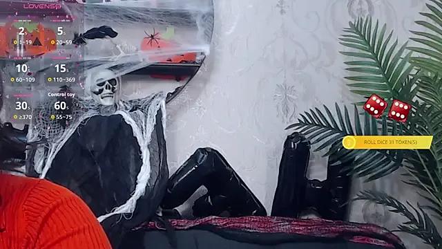 AnaysDivine from StripChat is Freechat