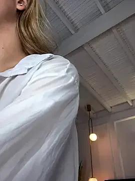 AngelBlushXXX from StripChat is Freechat