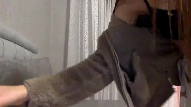 angelina_sunshine from StripChat is Freechat