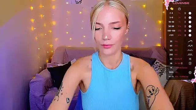 AnyaTaylor_ from StripChat is Freechat
