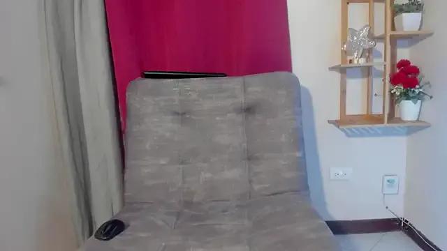 ariana_clarkk from StripChat is Freechat