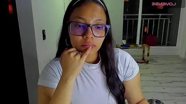 aryana777 from StripChat is Freechat
