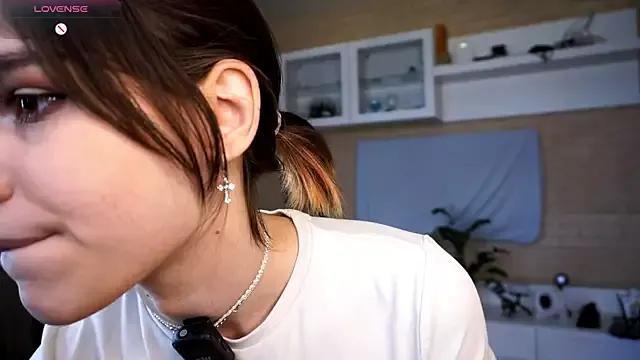 Asecondsoul from StripChat is Freechat