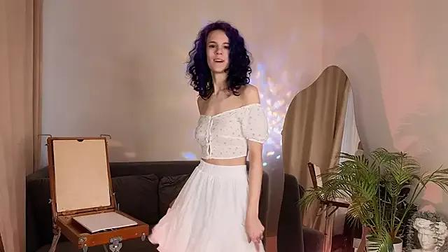 Auralana from StripChat is Freechat