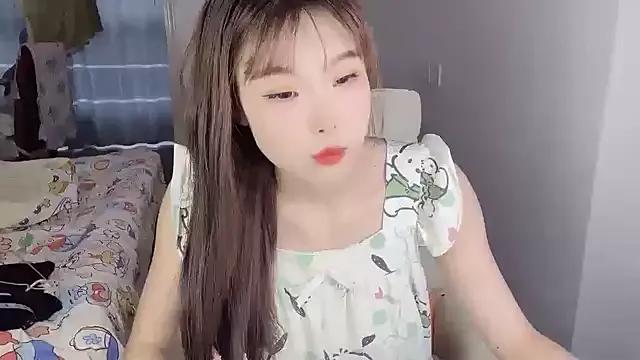 Aurora112 from StripChat is Freechat