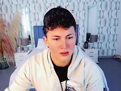 Axel_savage from StripChat is Freechat