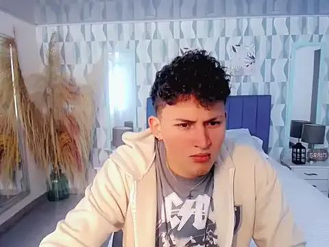 Axel_savage from StripChat is Freechat