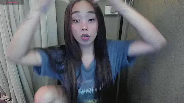 AyaCollins from StripChat is Freechat