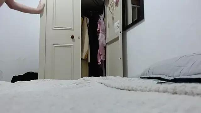 Aytana from StripChat is Freechat