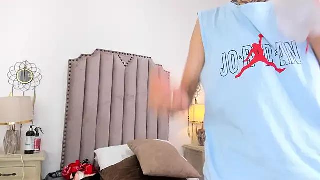 b3k_afrodict from StripChat is Freechat