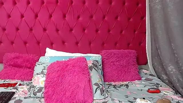 BarbieDollBoobz from StripChat is Freechat