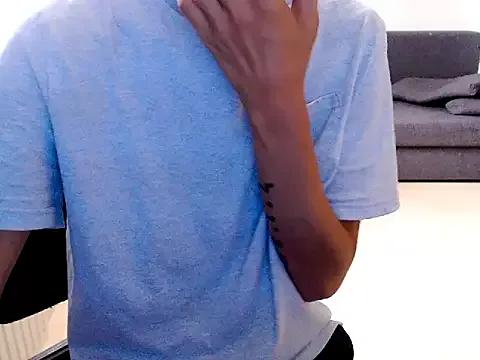 BerillyMoon from StripChat is Freechat