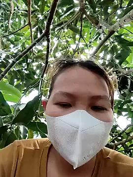 Betty20zx from StripChat is Freechat