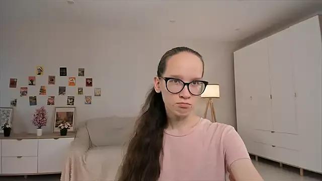 BettyBrowni from StripChat is Freechat