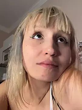 bigbabykiki from StripChat is Freechat