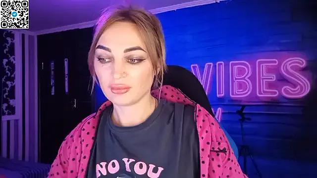 Blonde_Temptation from StripChat is Freechat