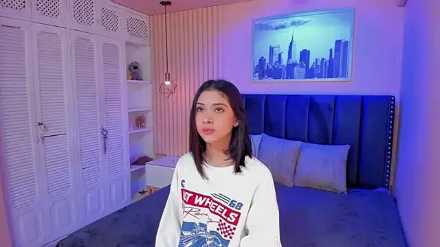 briela_baddie from StripChat is Freechat