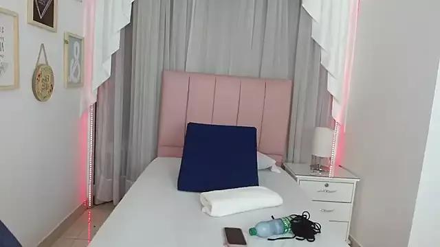 Britney_Maddyson from StripChat is Freechat
