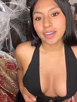 BrunetteBliss69 from StripChat is Freechat