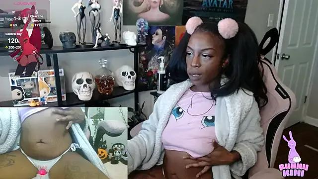 bunniikimi from StripChat is Freechat