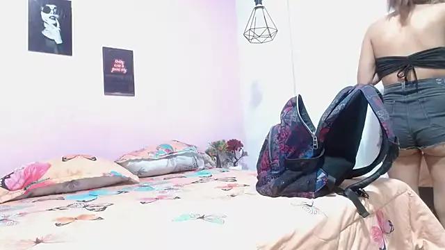 camila_natalia from StripChat is Freechat