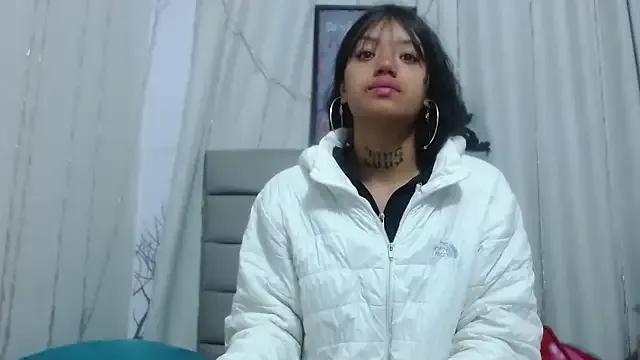 camila_williamss from StripChat is Freechat