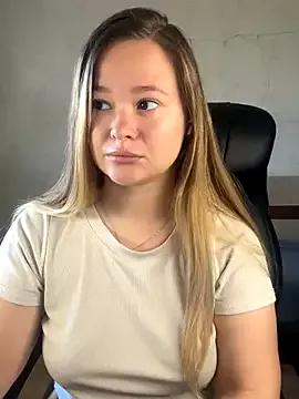 CaramelleSugar_ from StripChat is Freechat