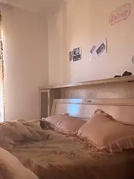 caramelpound from StripChat is Freechat
