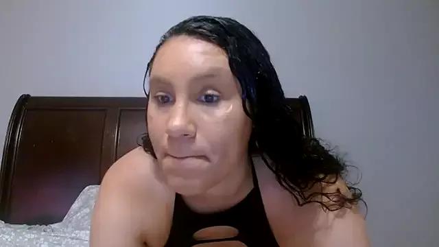 carlithefreak from StripChat is Freechat
