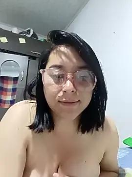 Caroline-17 from StripChat is Freechat