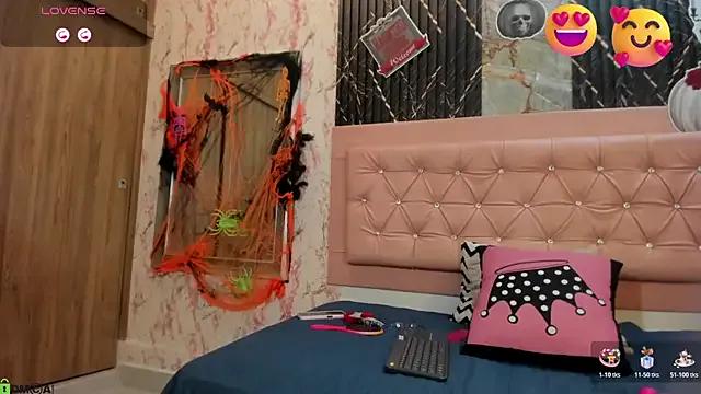 Caroline_daring from StripChat is Freechat