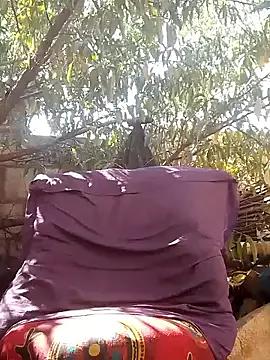 Carrielovex-- from StripChat is Freechat