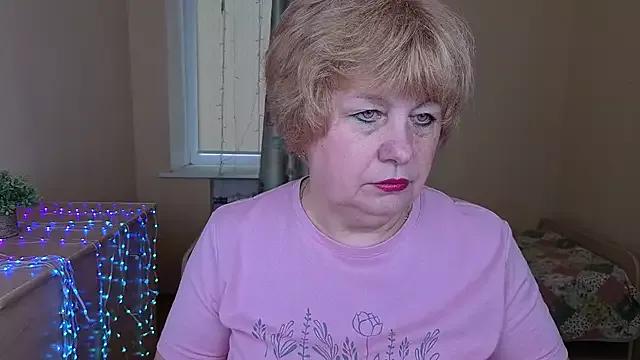 Casey_tint from StripChat is Freechat