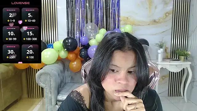 catalina5_s from StripChat is Freechat