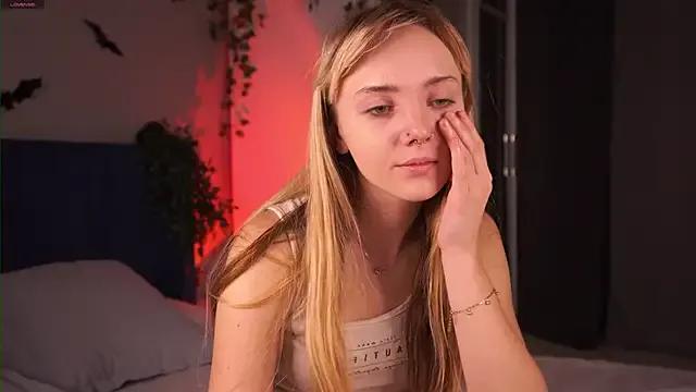 CelestaDicorcia from StripChat is Freechat