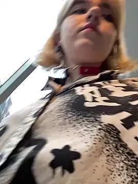 Cherry___Blossom from StripChat is Freechat