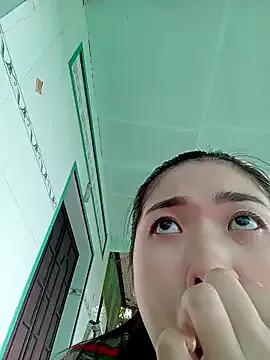 Cherry_pusy99 from StripChat is Freechat