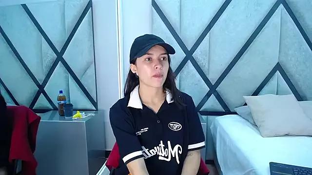 Cherry_Sanderss from StripChat is Freechat
