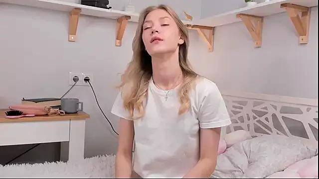 ChinBonnell from StripChat is Freechat