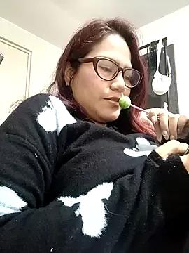 ChinitaZucat from StripChat is Freechat