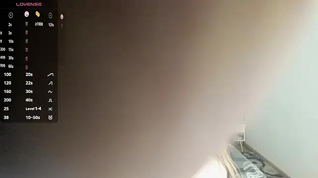 ChloeCrush from StripChat is Freechat