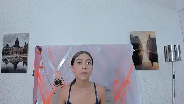 chloeerusso from StripChat is Freechat