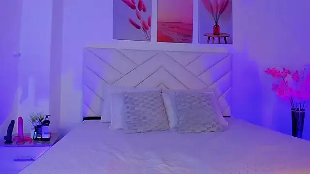 chloemonroe_ from StripChat is Freechat