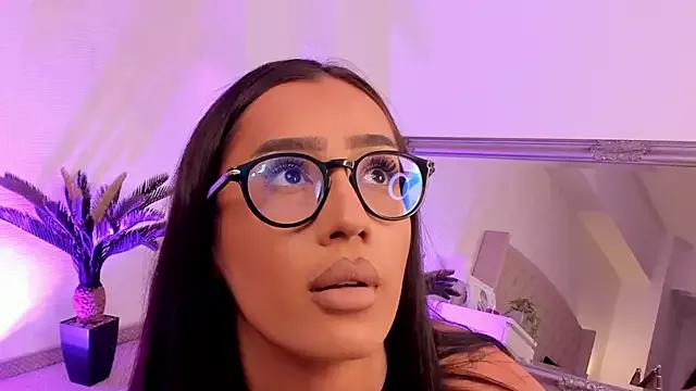 ChloeObril from StripChat is Freechat